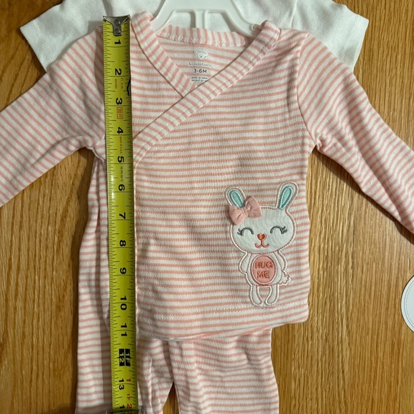Koala Baby 4 Piece Baby Girl Easter Bunny Outfit Set - Picture 12 of 16